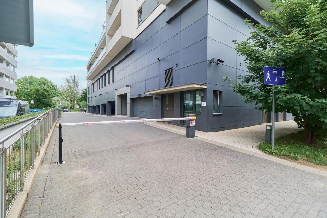 Apartment Odra Tower With Free Garage By Renters Wroclaw
