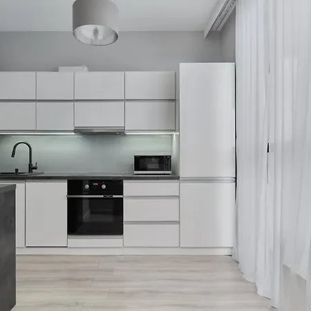 Odra Tower Apartments With Free Garage Wroclaw By Noclegi Renters Exterior photo